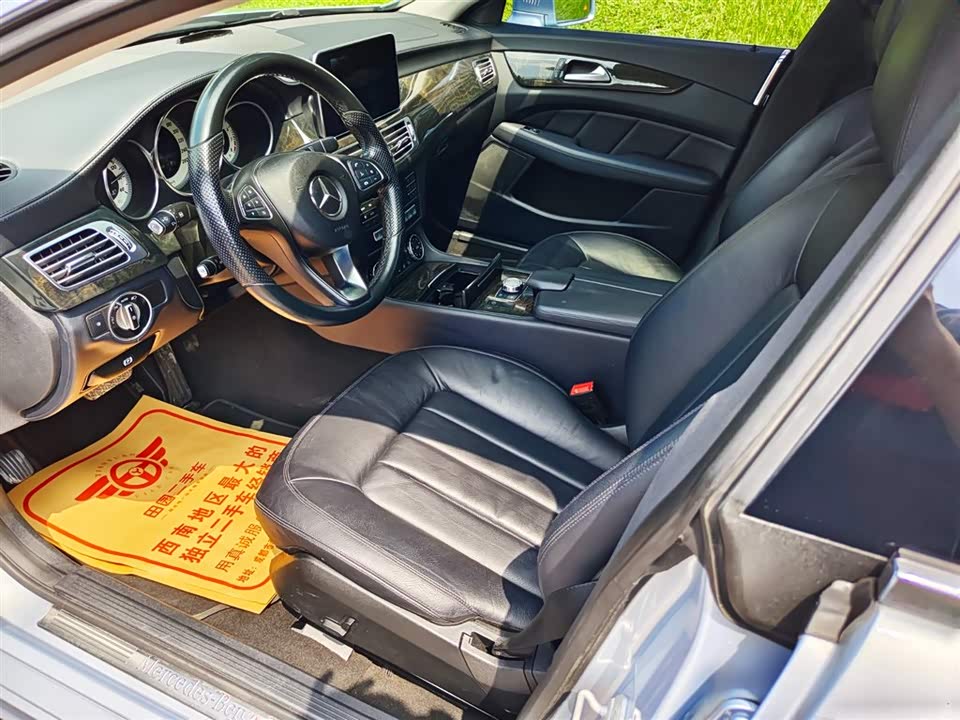 Mercedes-Benz CLS Mercedes-Benz CLS