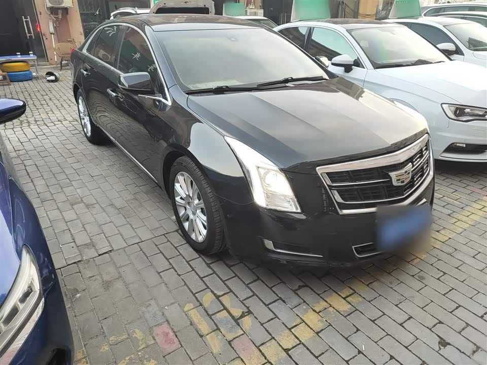 Cadillac XTS