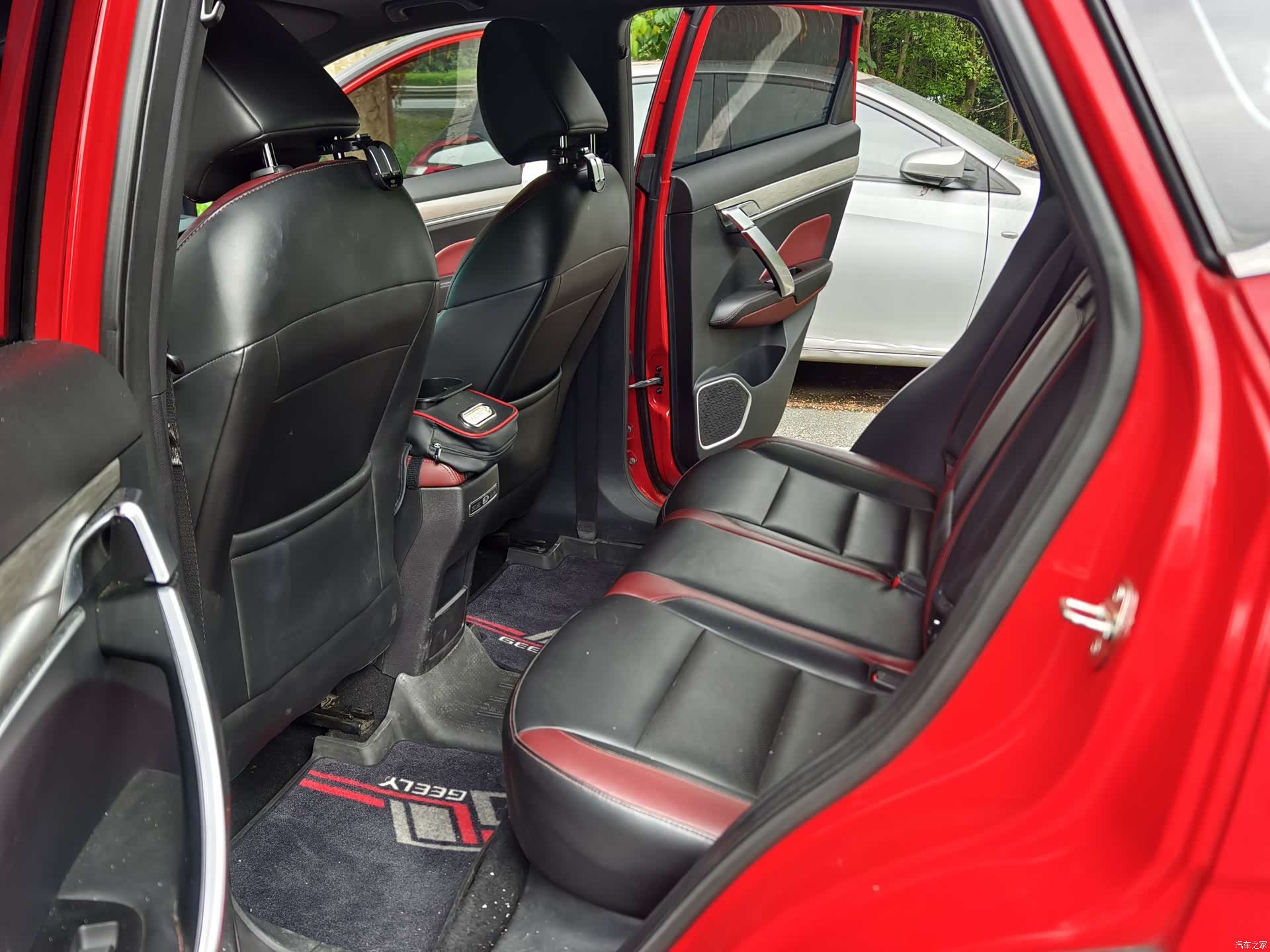 Geely Coolray, 2019 10