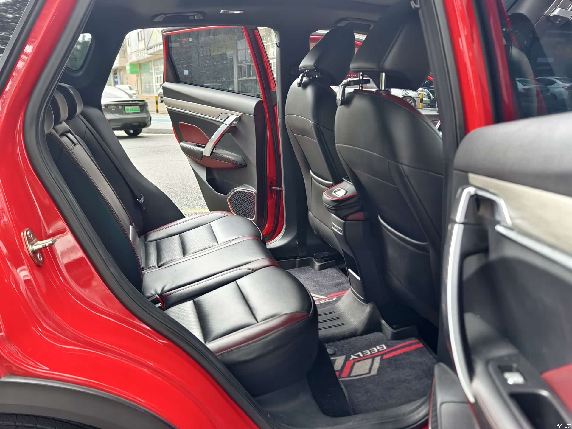 Geely Coolray, 2019 12