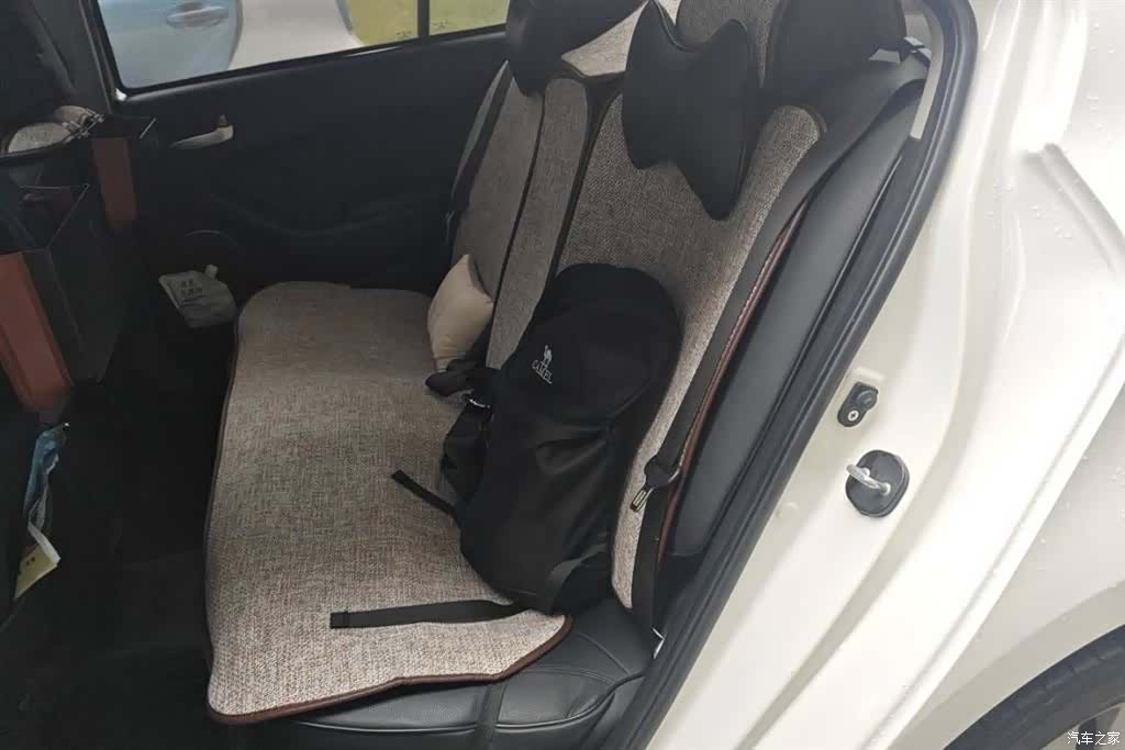 Kia K3, 2014 13