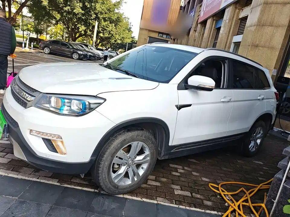 Changan CS75