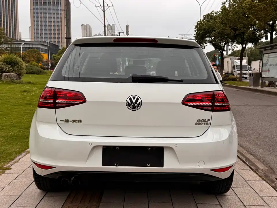 Volkswagen golf