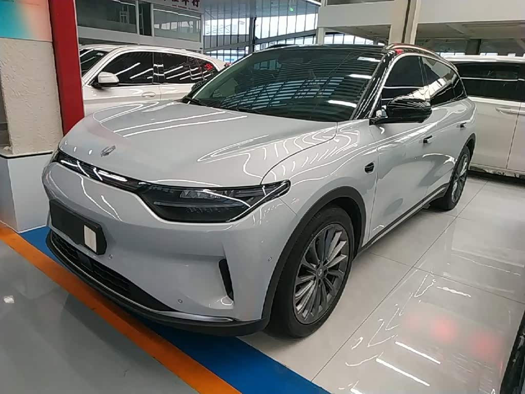Leapmotor C11