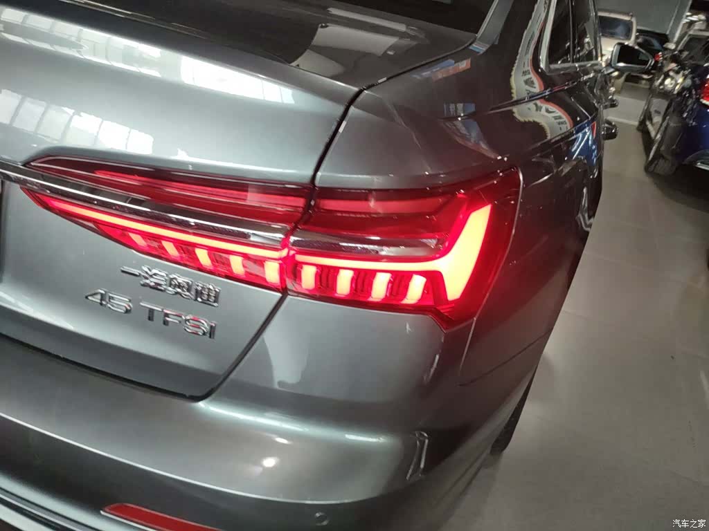Audi A6L, 2021 24