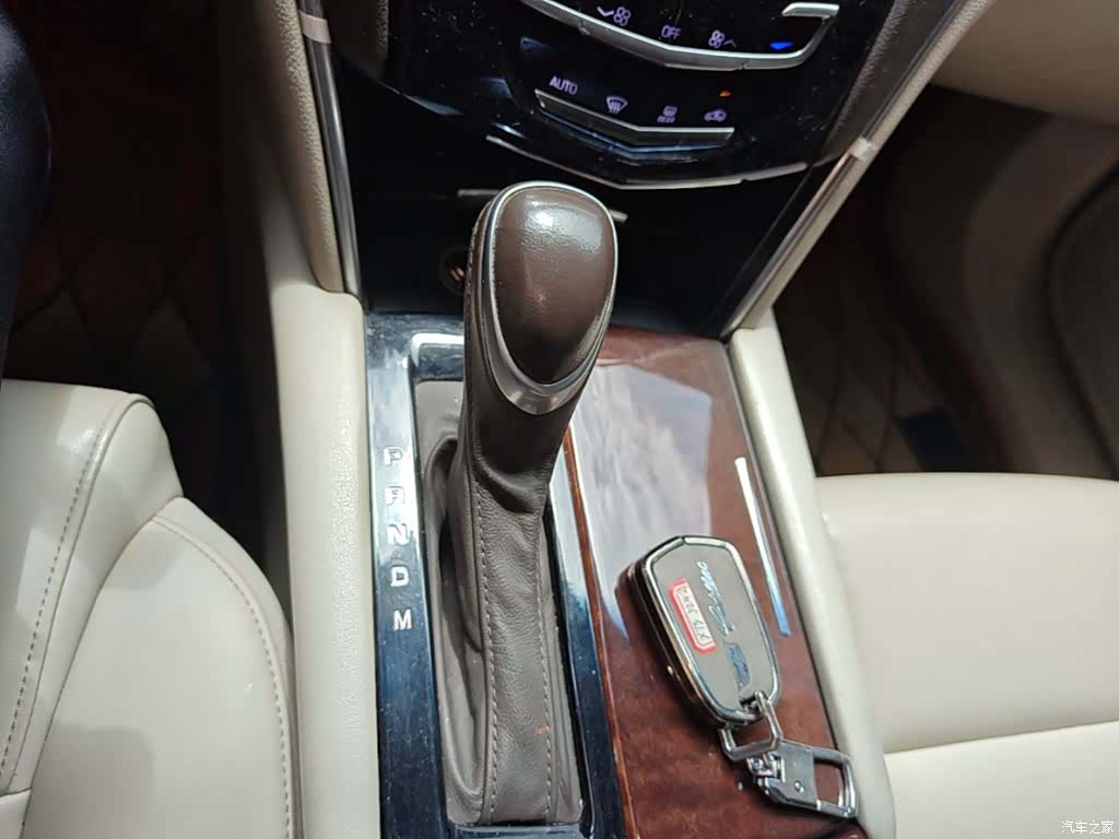 Cadillac XTS, 2017 14
