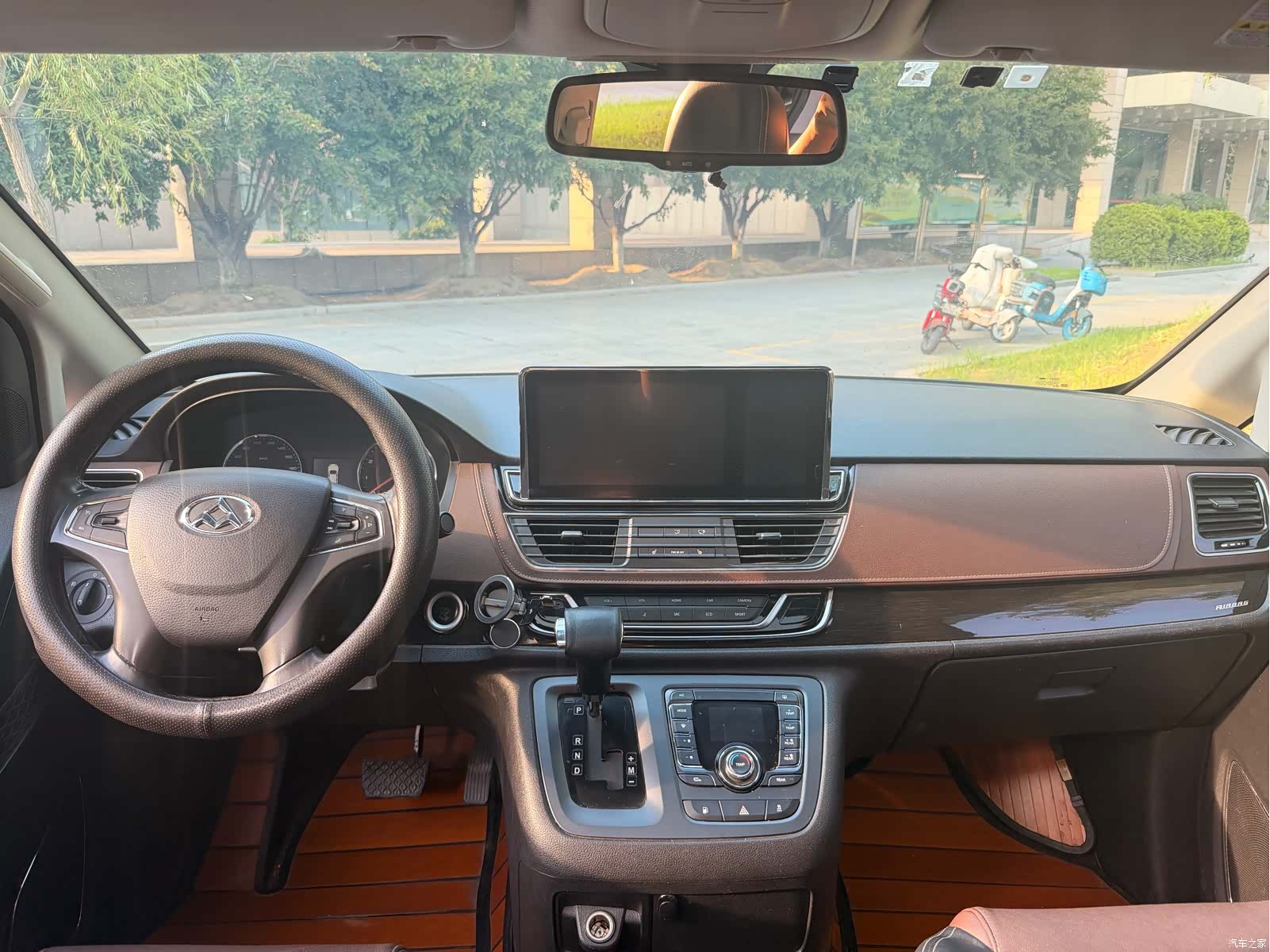 Maxus G10, 2017 10