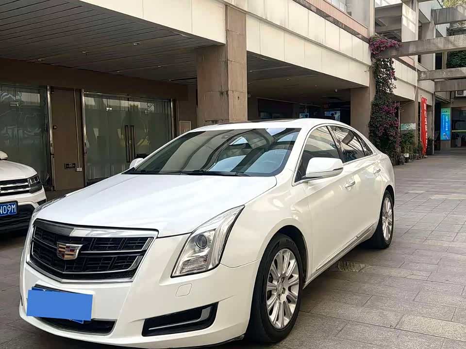Cadillac XTS