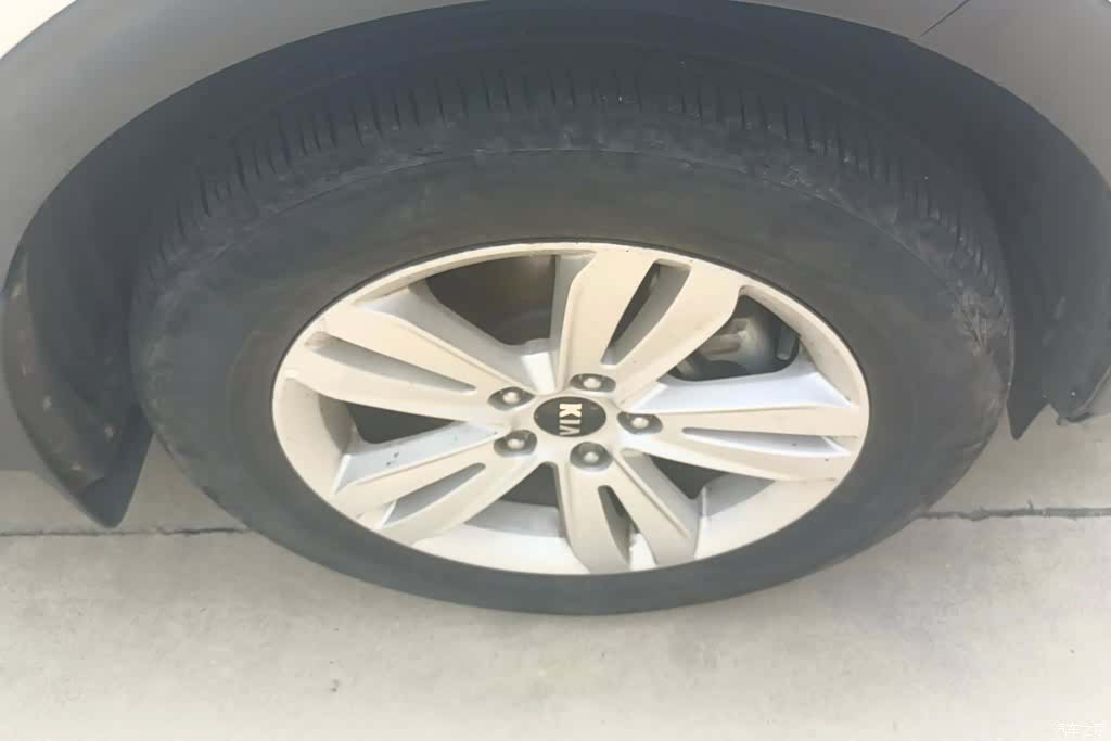 Kia KX5, 2016 6