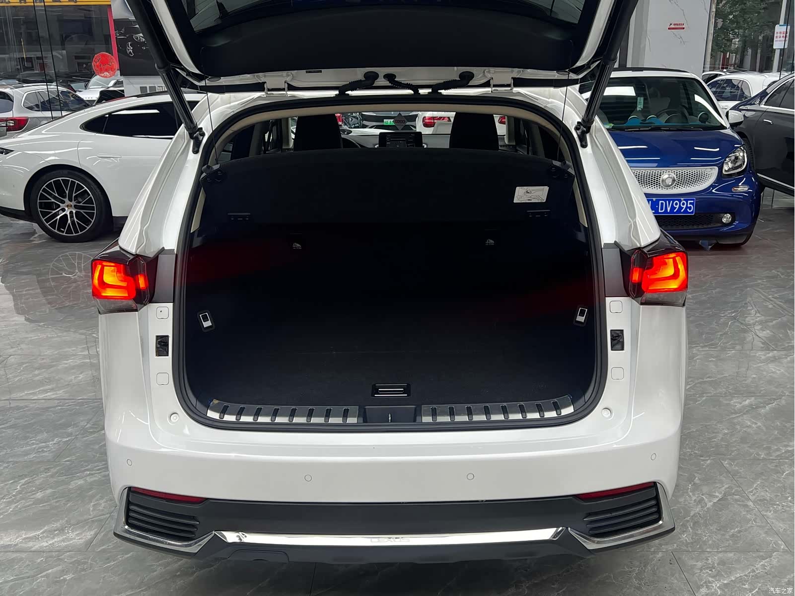 Lexus NX, 2021 26