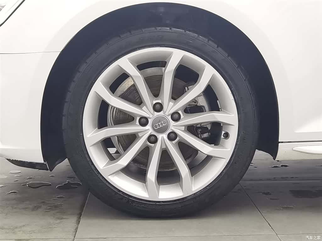 Audi A4L, 2018 17