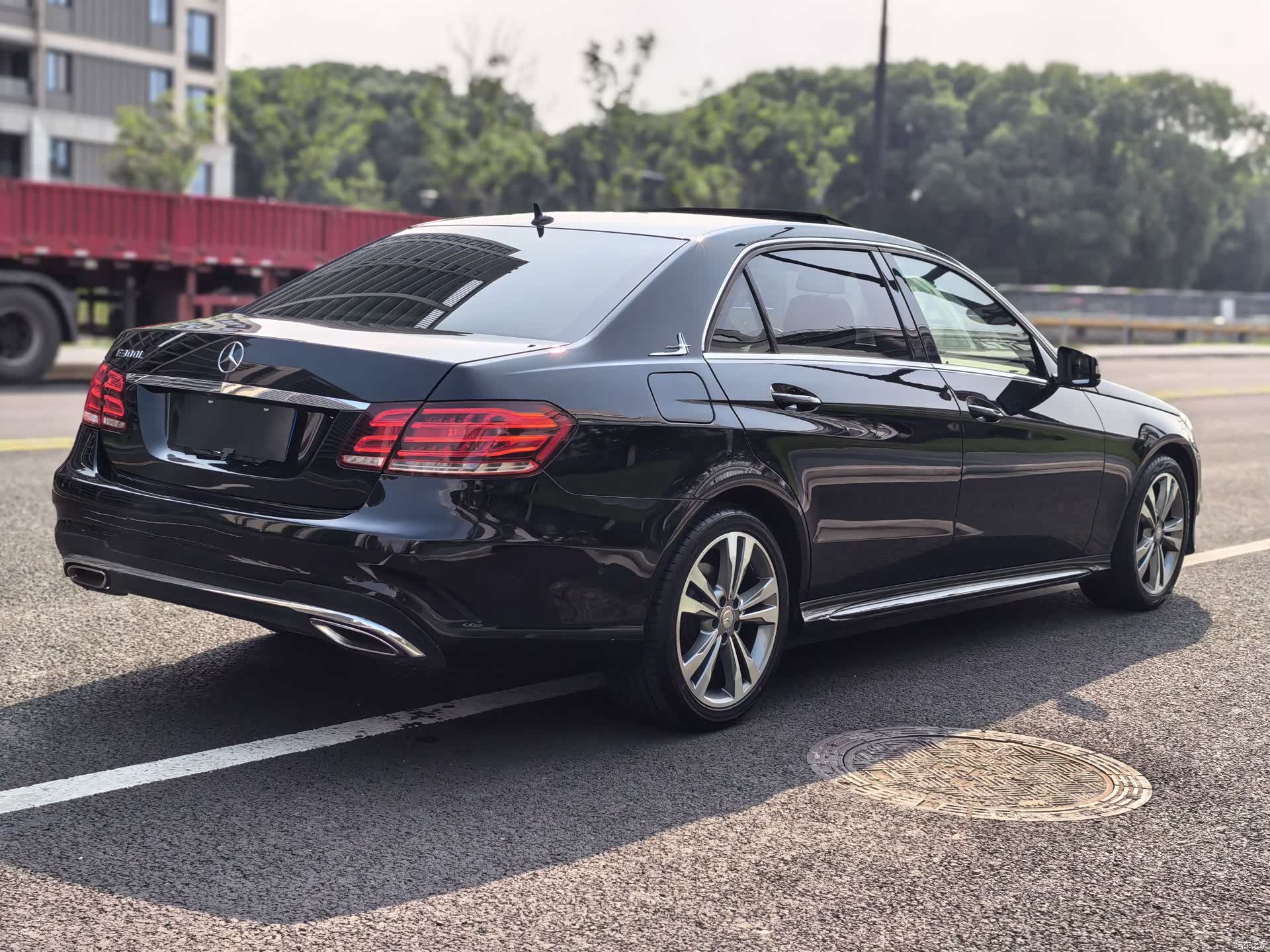 Mercedes-Benz E-Class, 2015 7