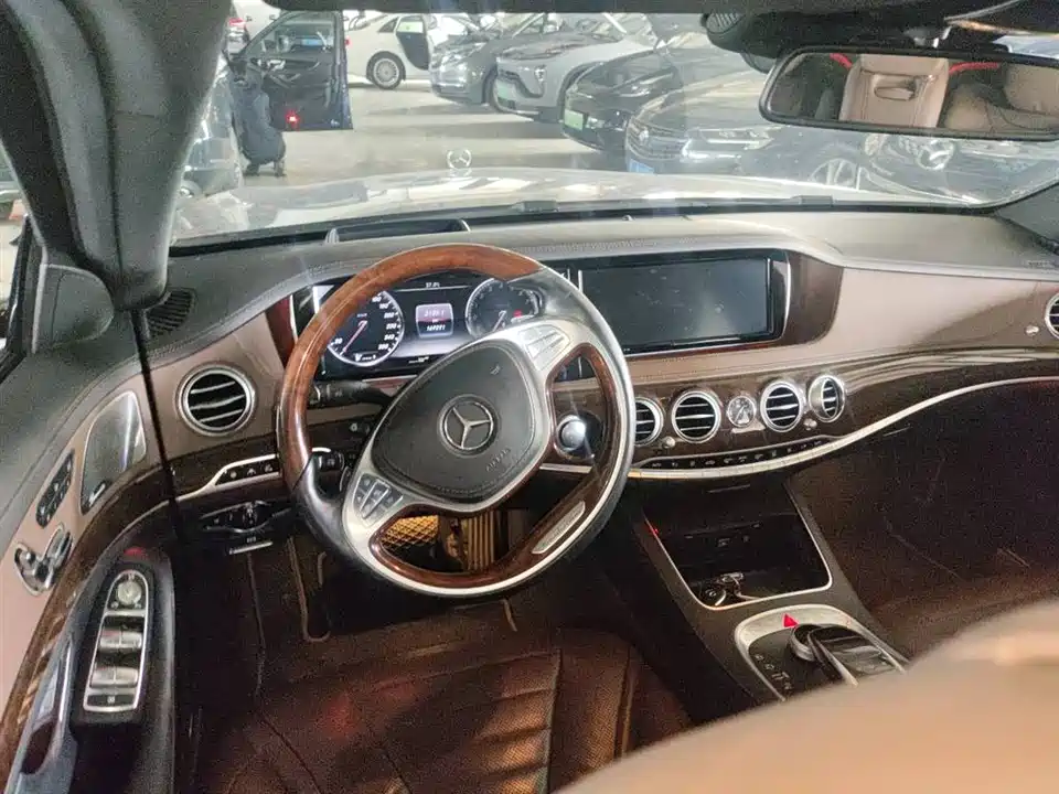 Mercedes-Benz S-class Mercedes-Benz S-class