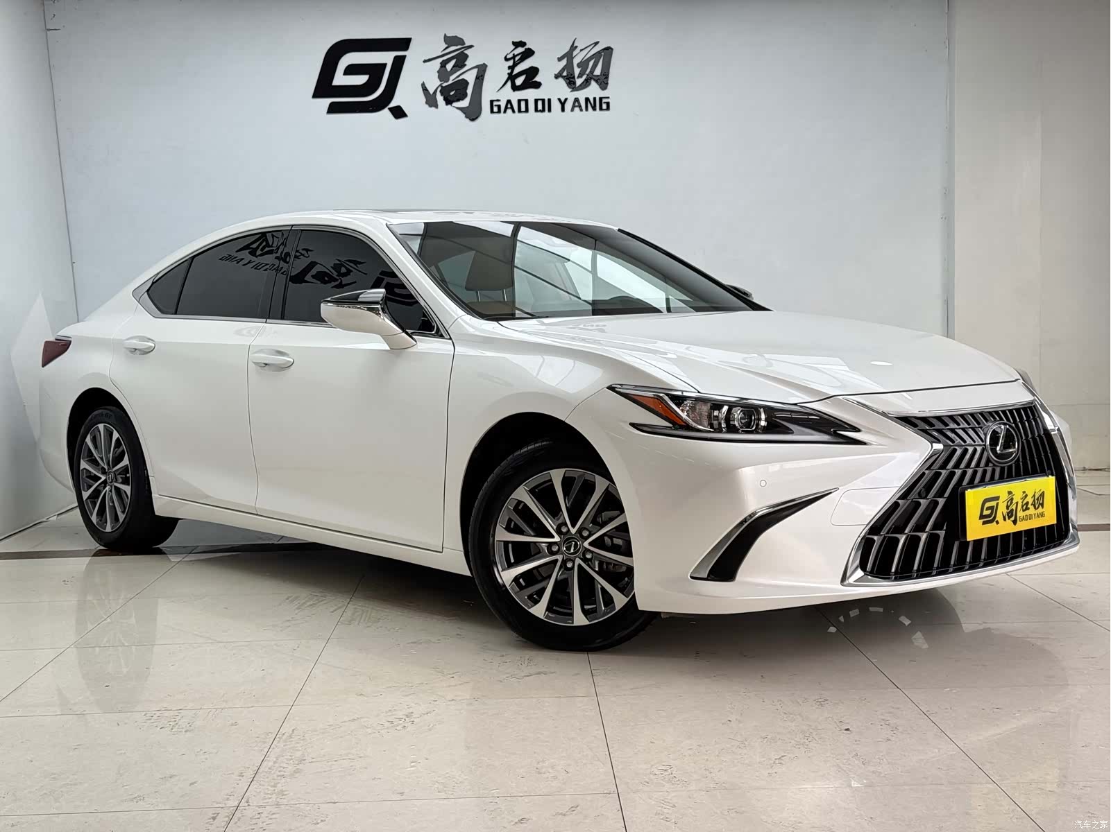 Lexus ES, 2024 3