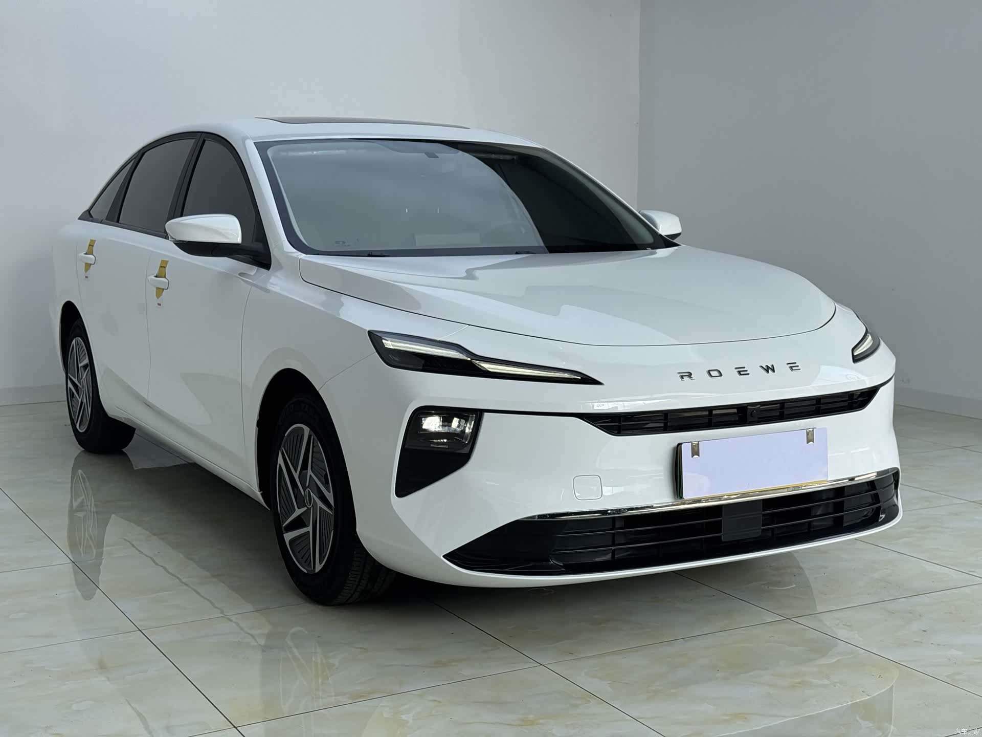 Roewe D6, 2025 3