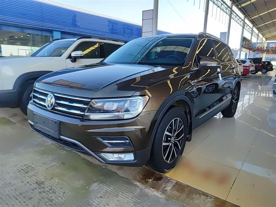 Volkswagen Tiguan L