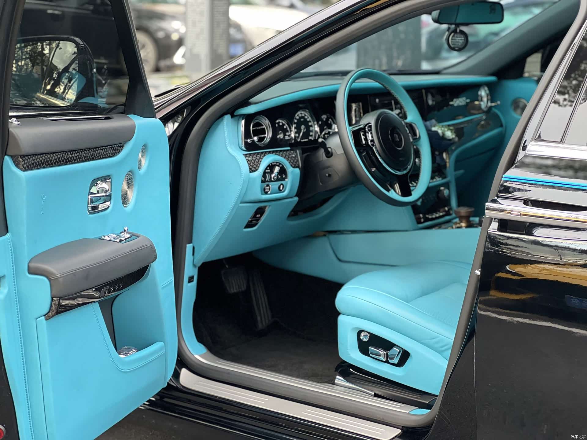 Rolls-Royce Ghost, 2011 19