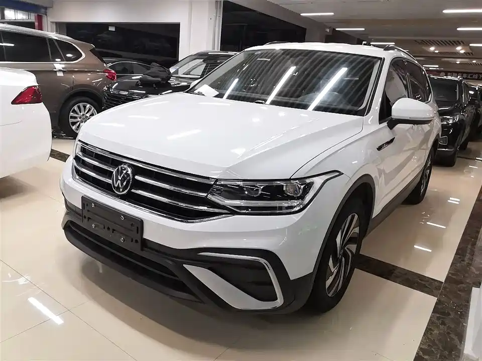 Volkswagen Tiguan L