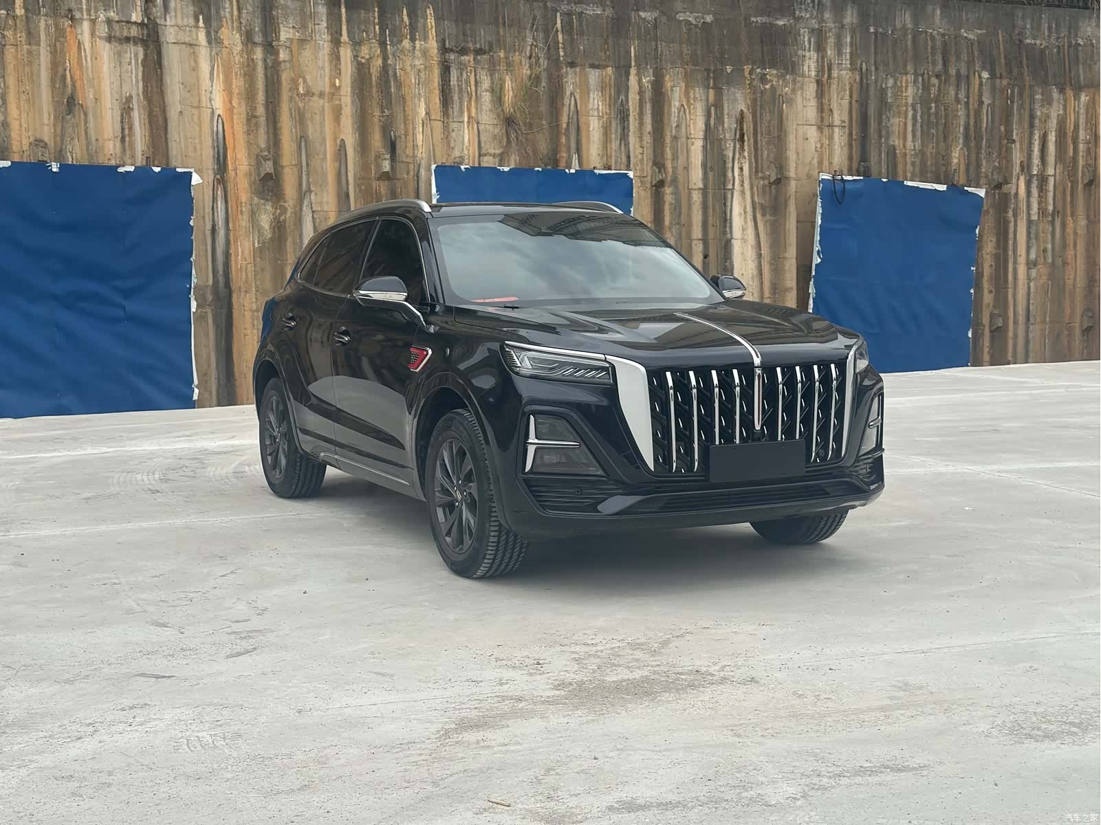 Hongqi HS5, 2023 2