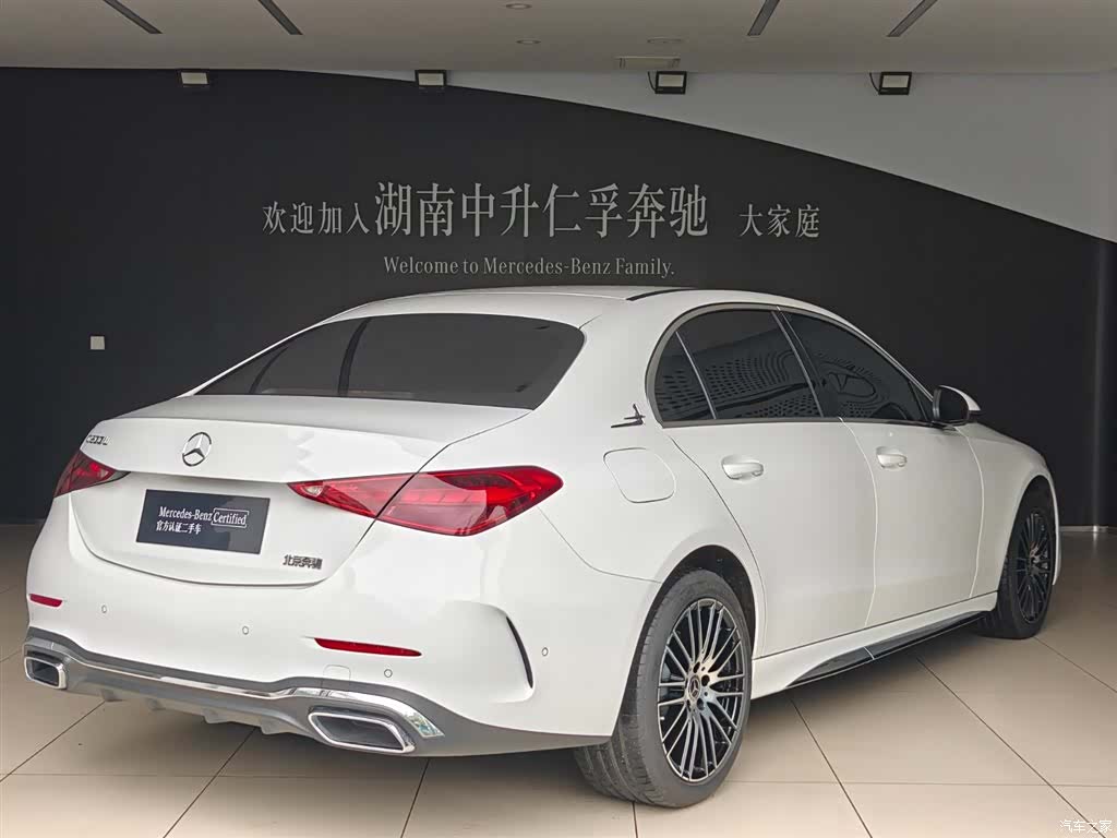 Mercedes-Benz C-Class, 2025 3