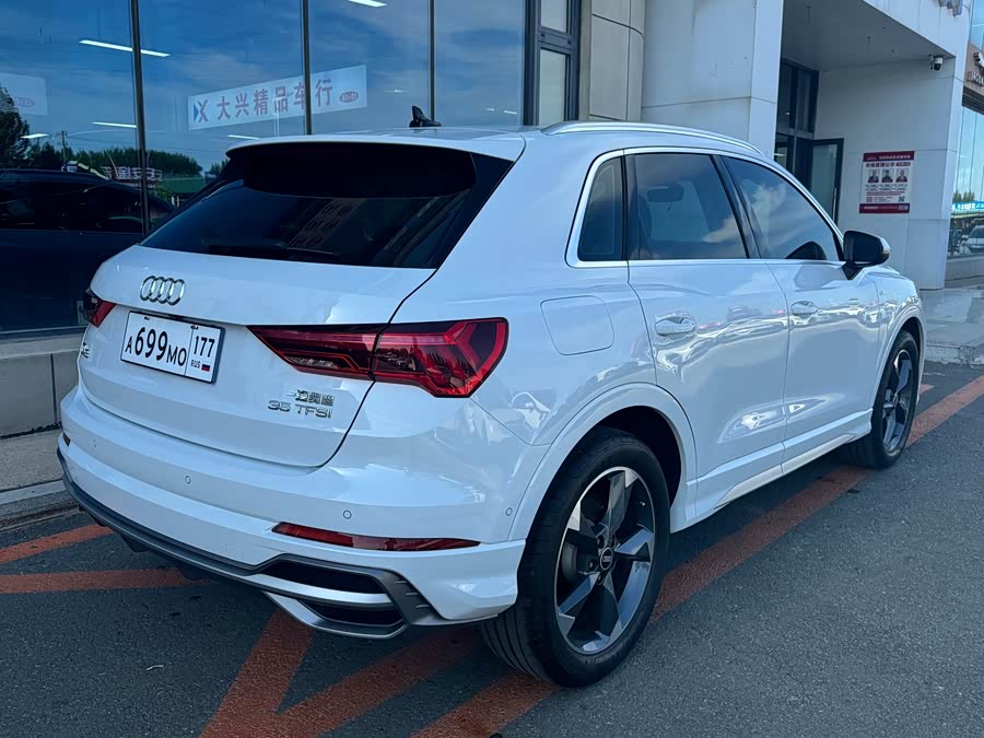 Audi Q3 2022, фото 5