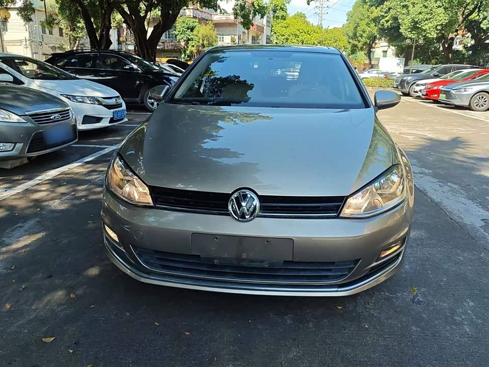 Volkswagen golf