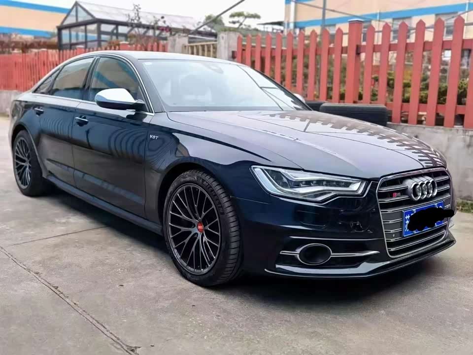 Audi S6