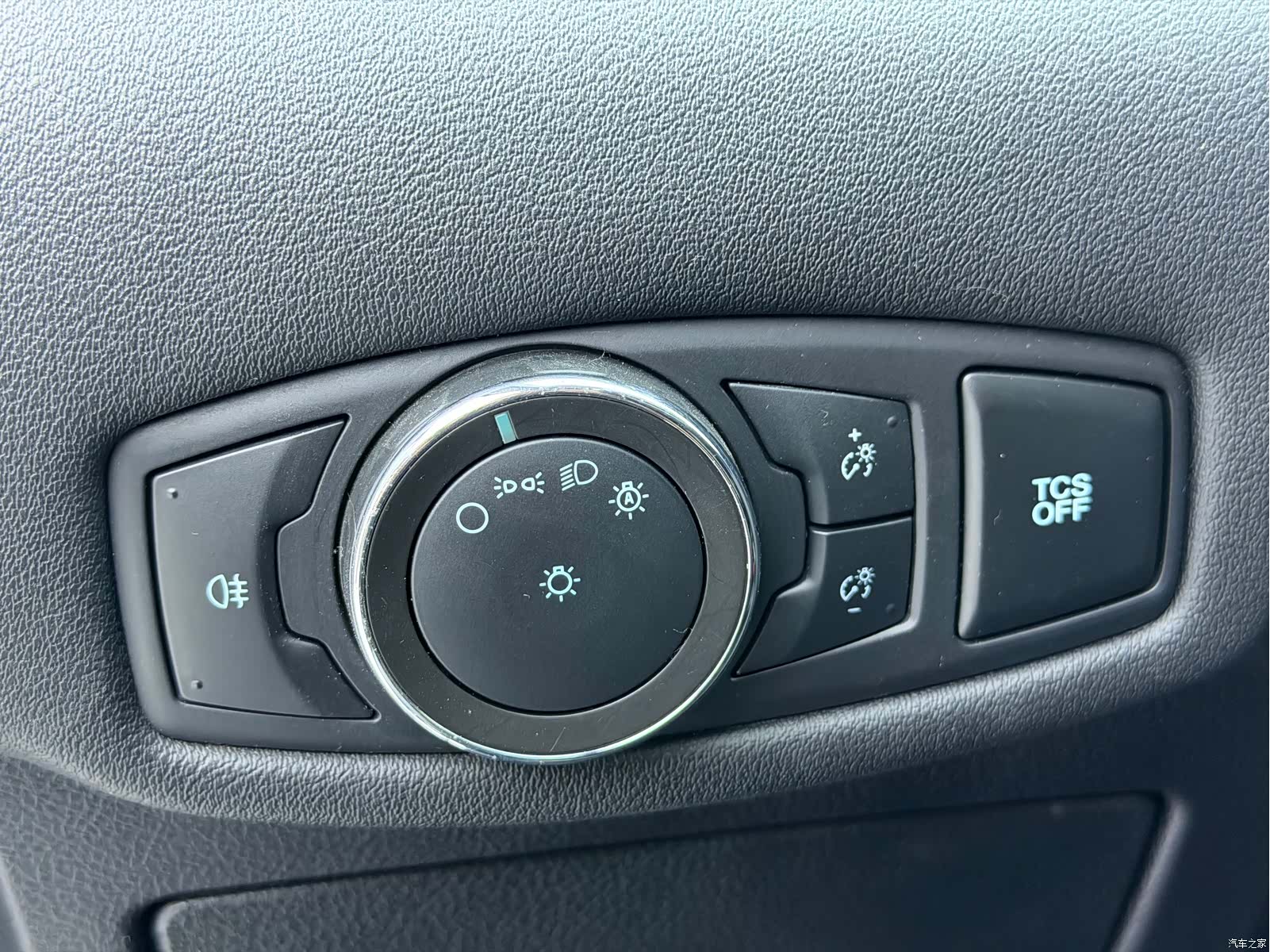Ford Edge, 2023 6