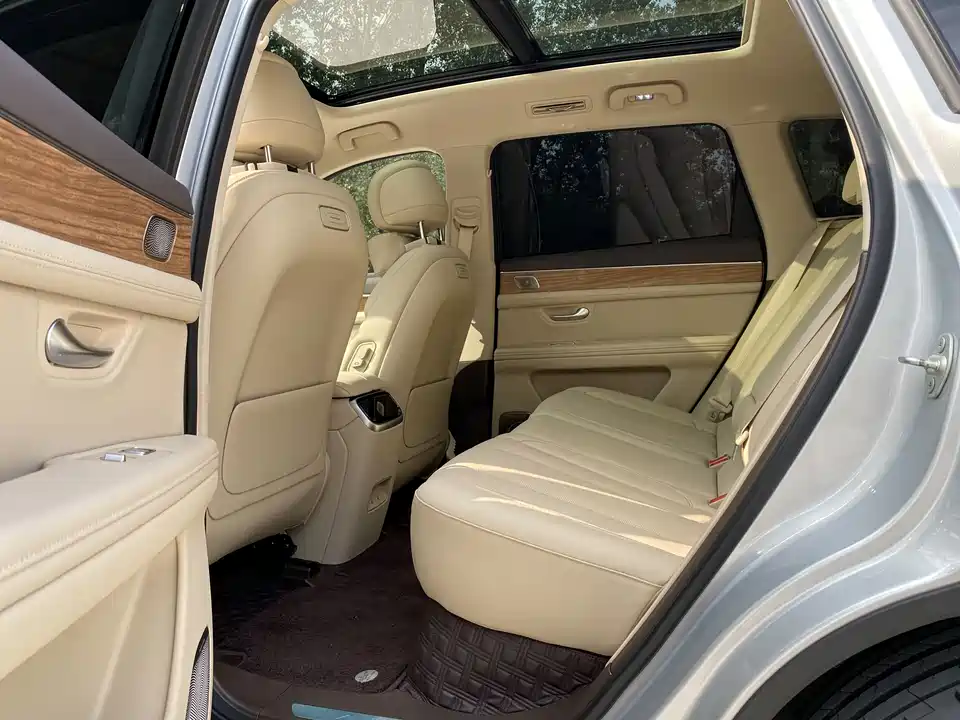 AITO Ask the world M7