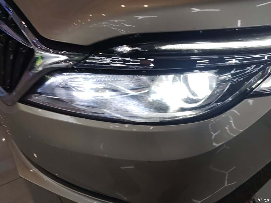 Buick GL8, 2020 24