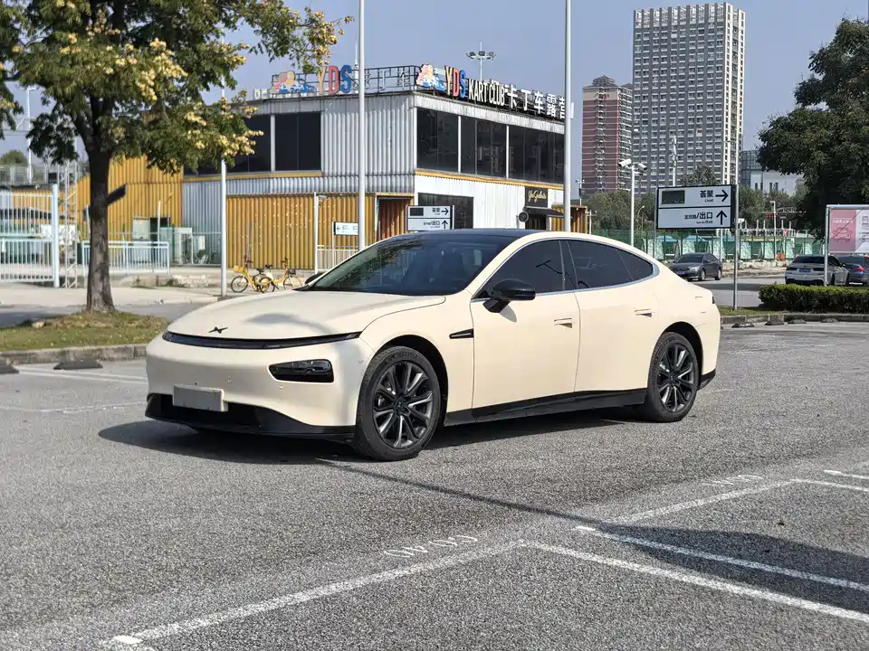 XPENG P7