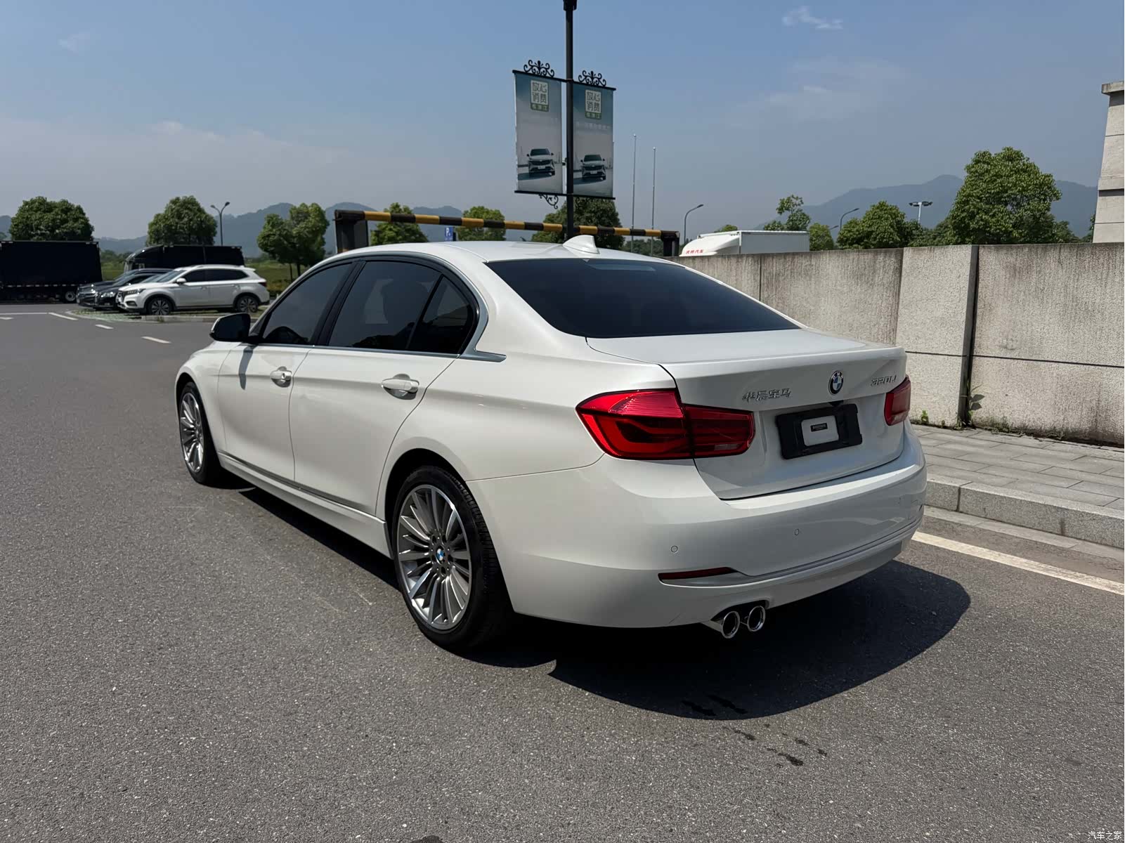 BMW 3 Series, 2019 все фото