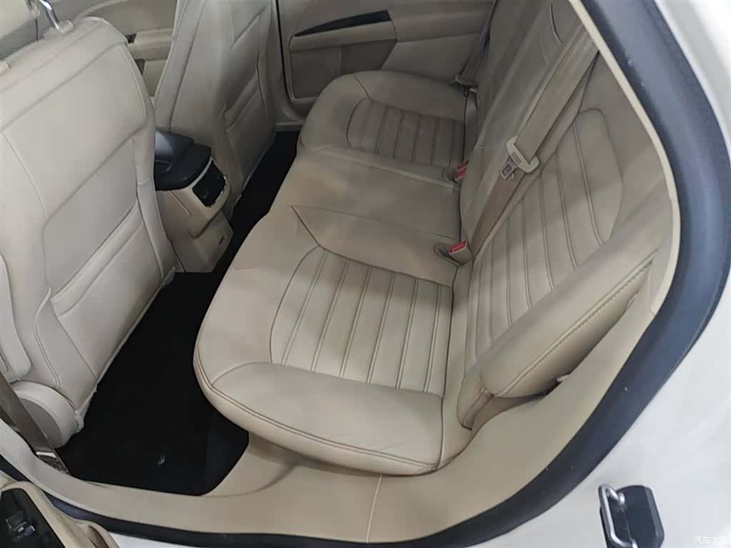 Ford Mondeo, 2015 17