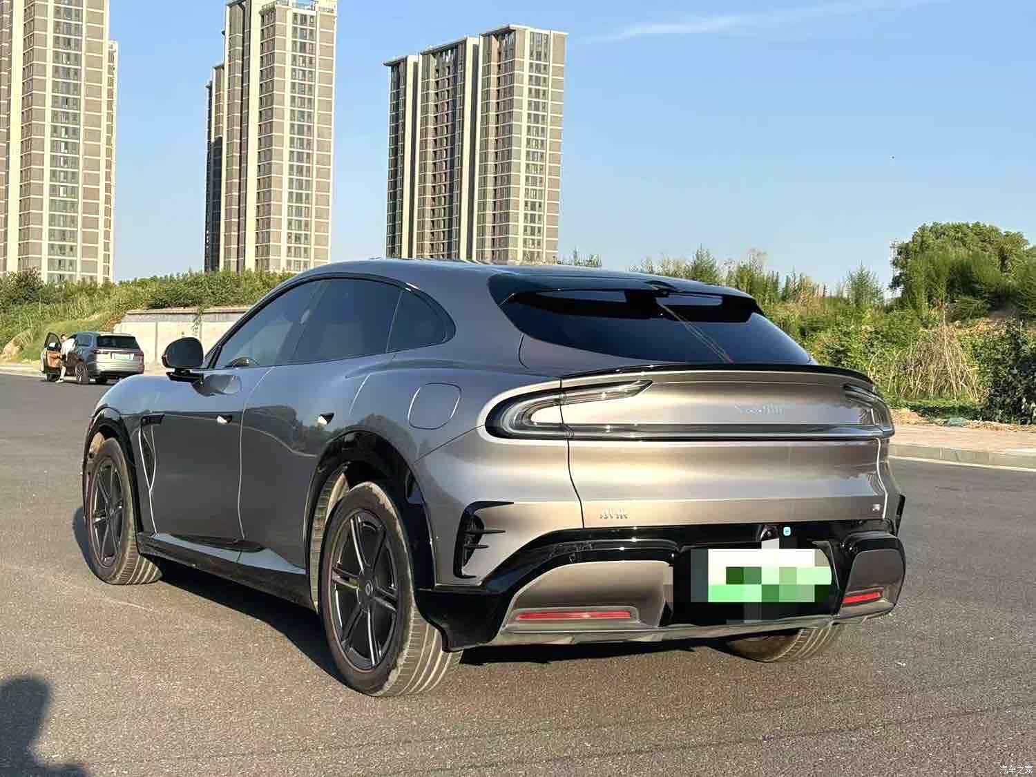 Xiaomi YU7, 2025 8