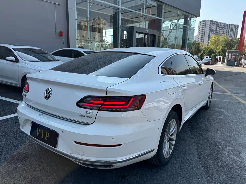 Volkswagen CC