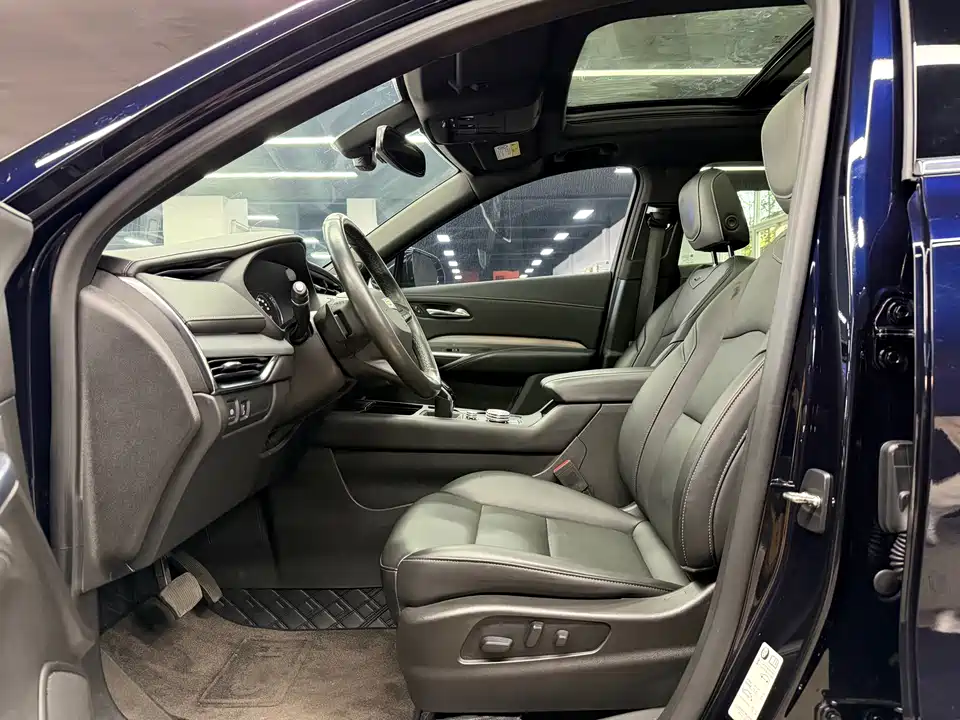 Cadillac XT4