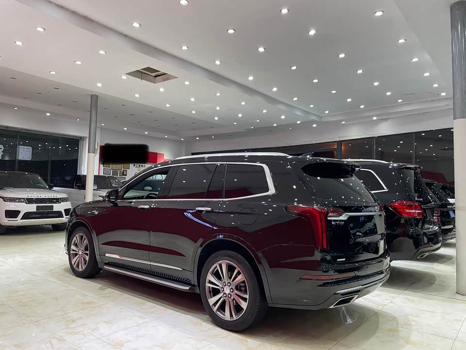 Cadillac XT6