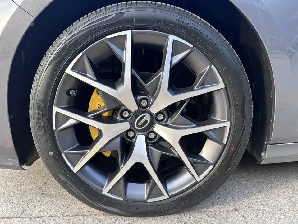 Trumpchi Shadow Leopard