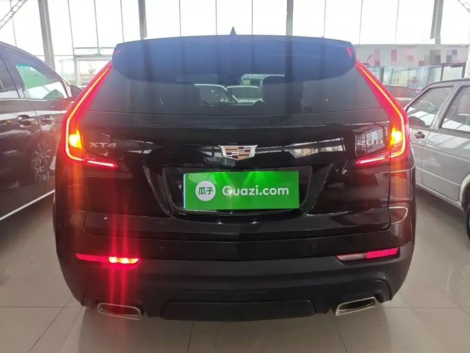 Cadillac XT4