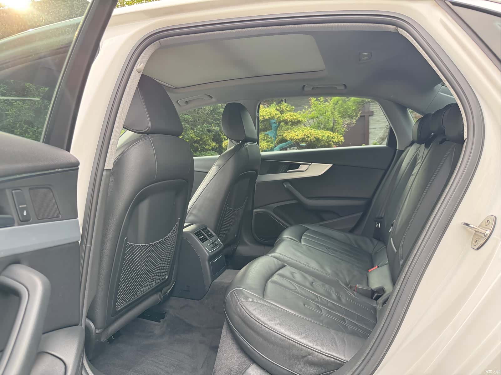 Audi A4L, 2019 6