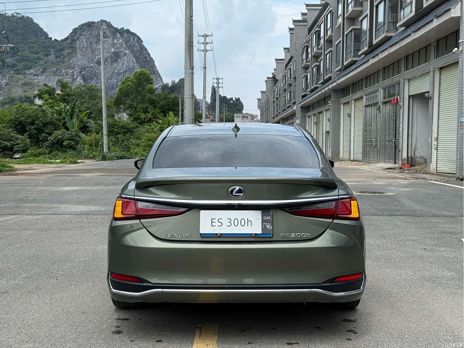 Lexus ES, 2019 8