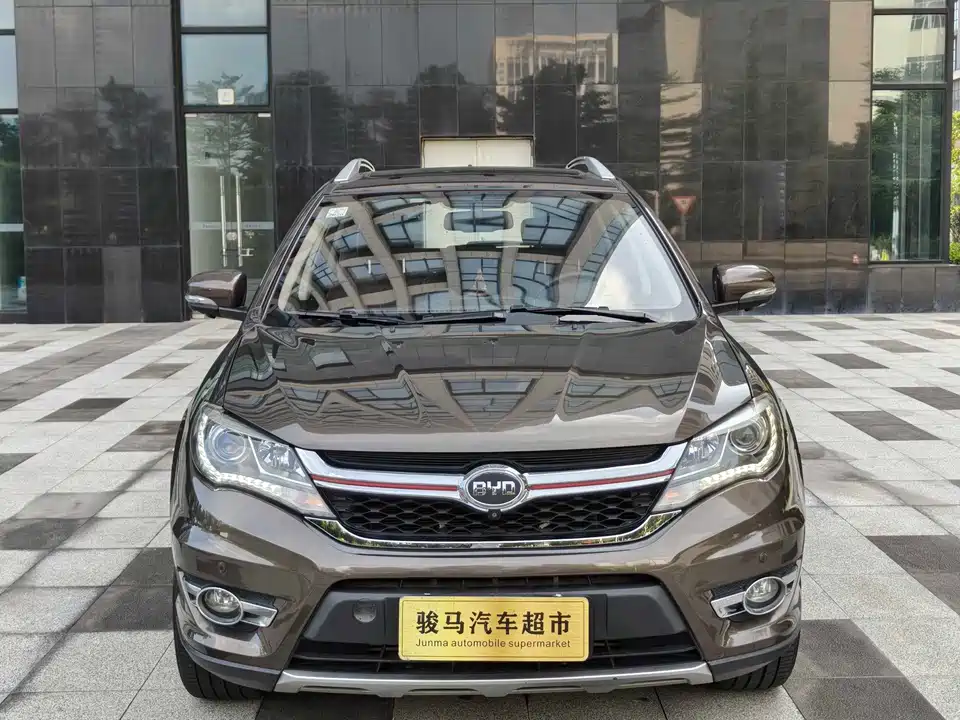 BYD S7