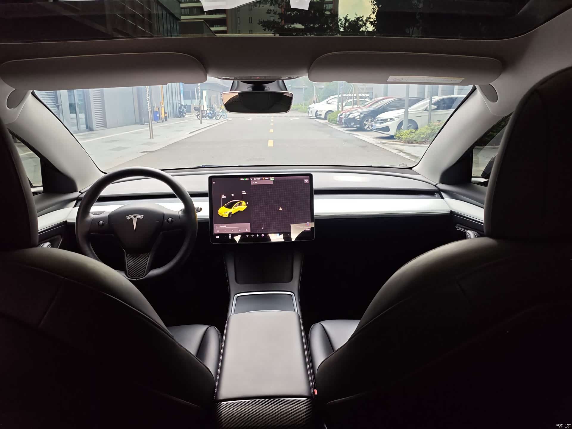 Tesla Model 3, 2023 4