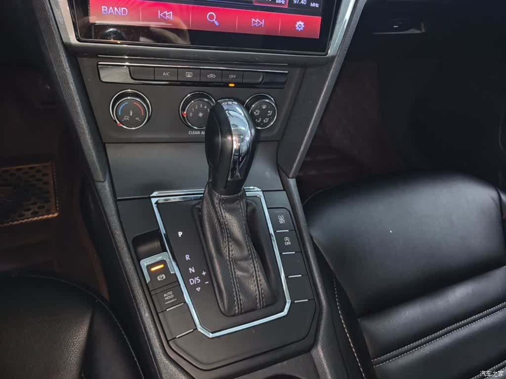 Volkswagen Lamando, 2017 14