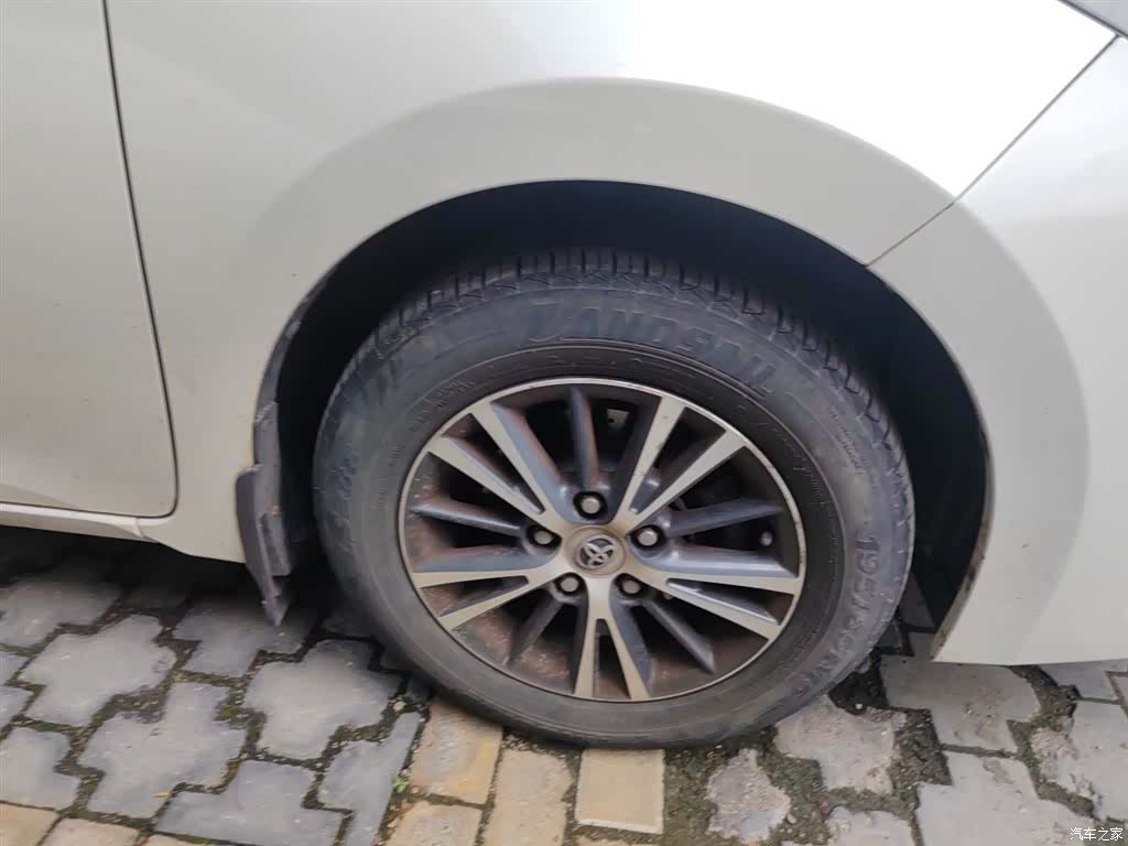 Toyota Levin, 2015 8