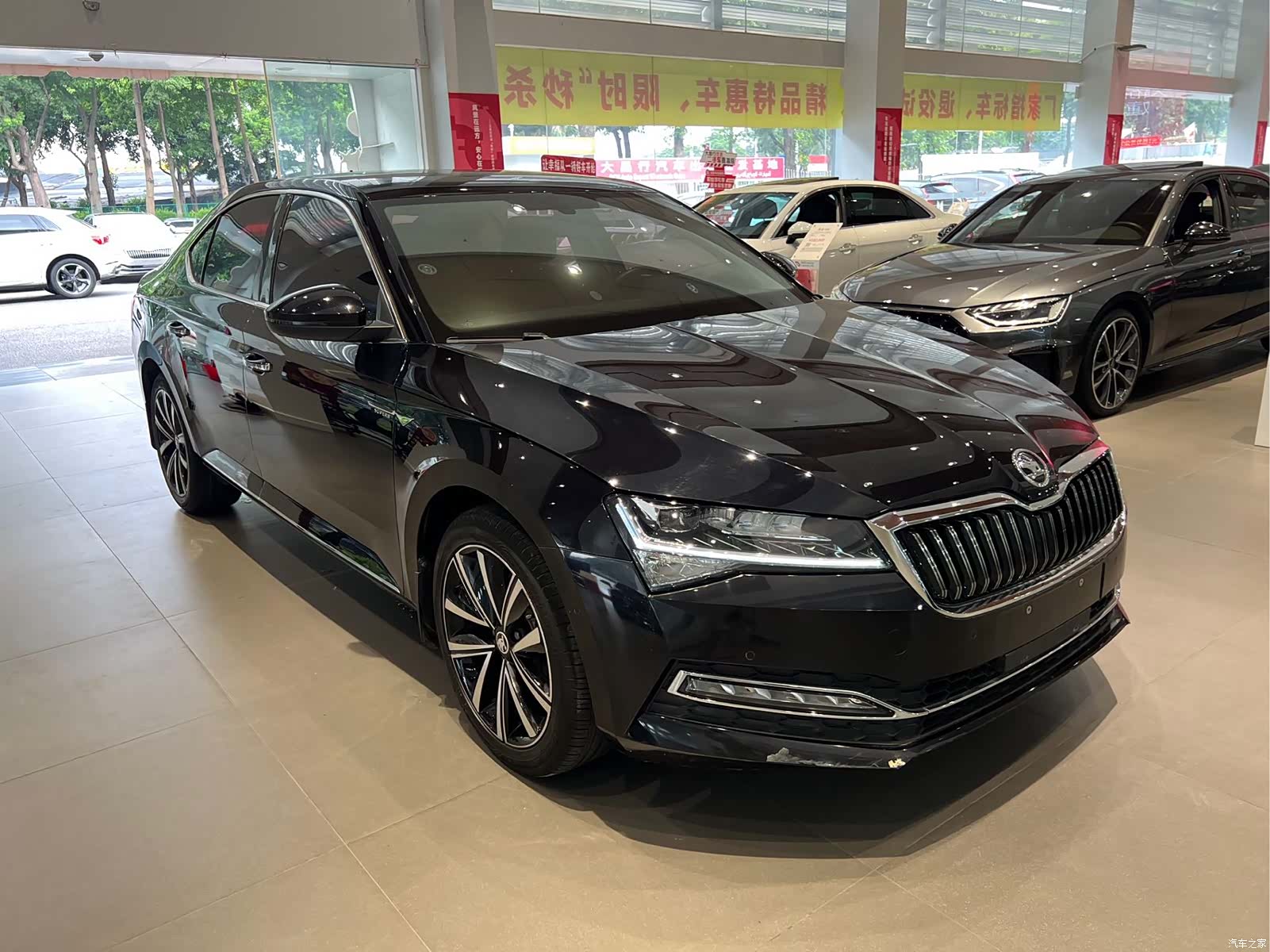 Skoda Superb, 2023 3