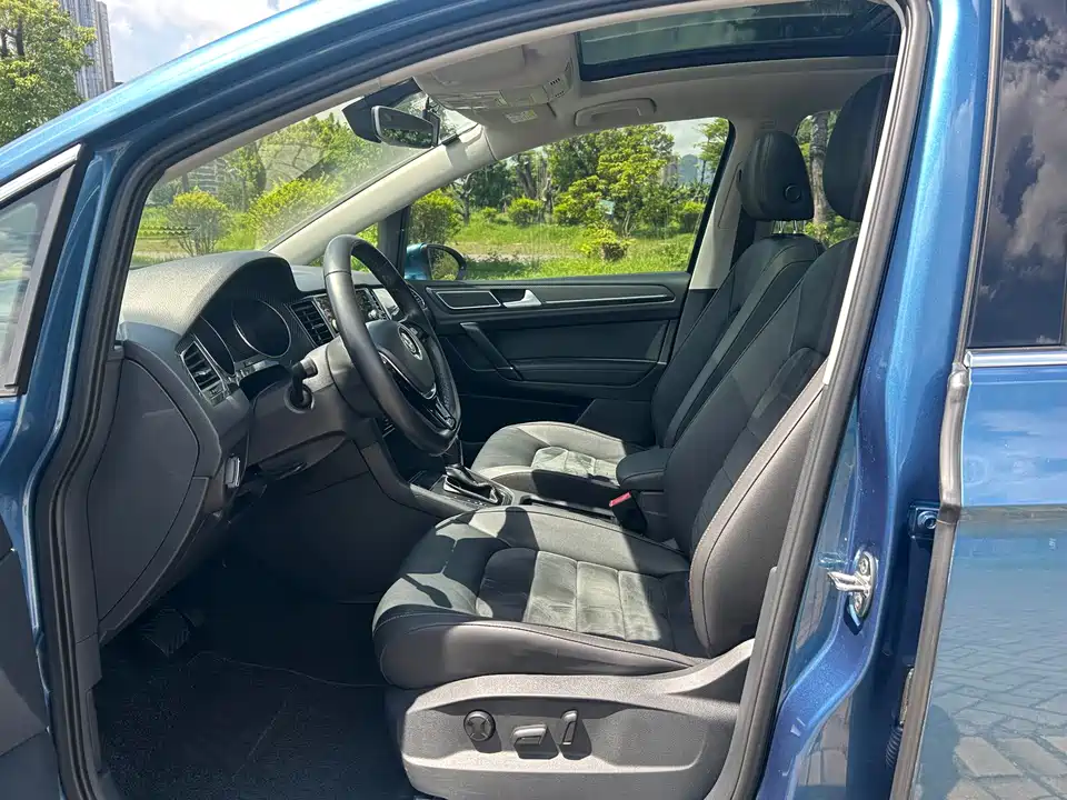 Volkswagen Golf*Jiayu