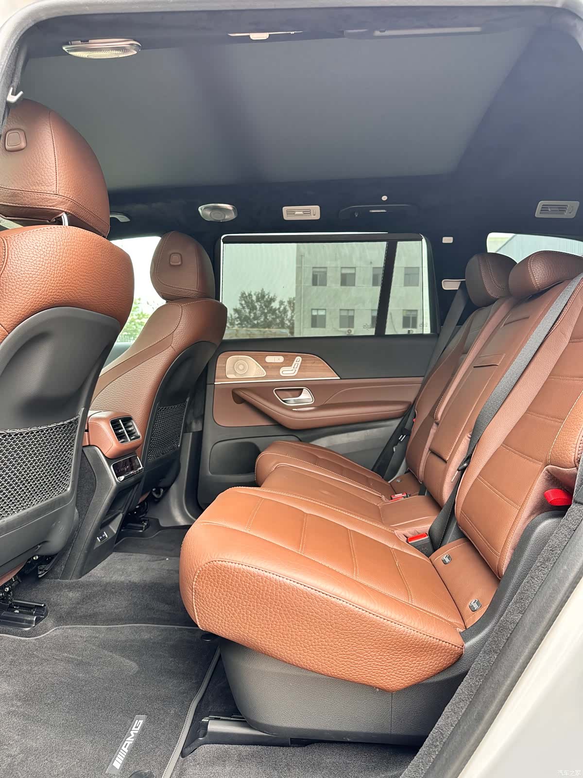 Mercedes-Benz GLS, 2024 16