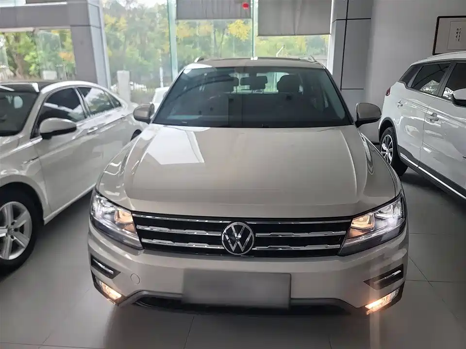 Volkswagen Tiguan L