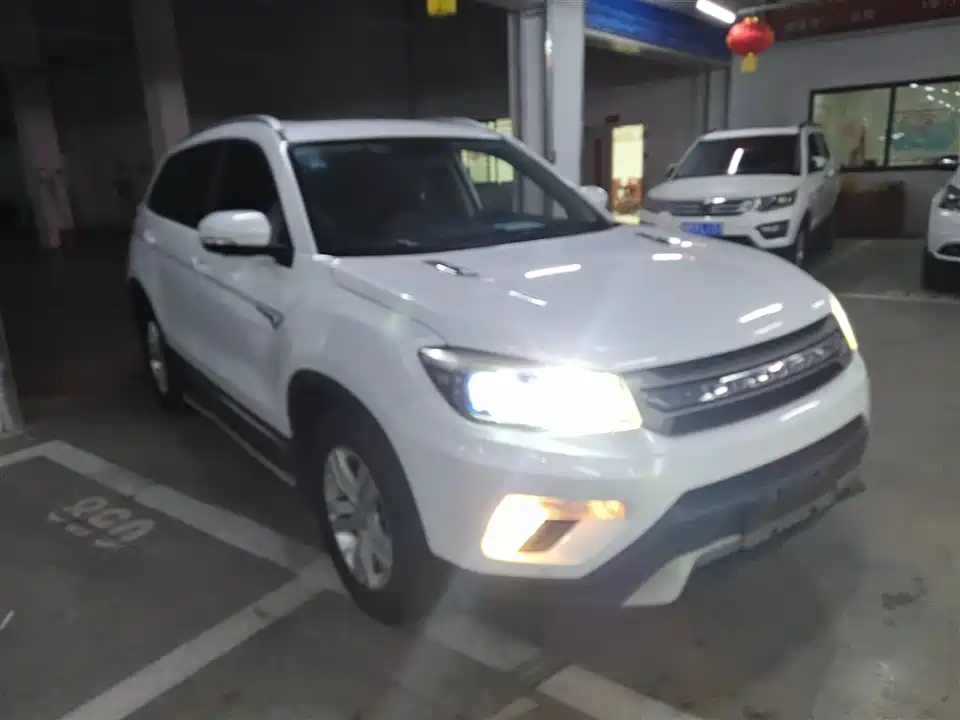 Changan CS75